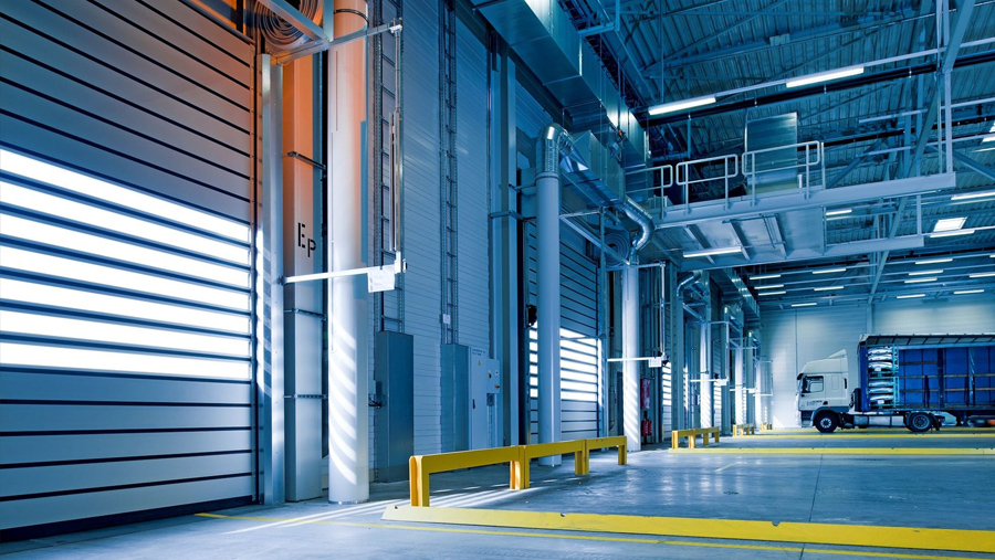 General shot inside of a very big warehouse